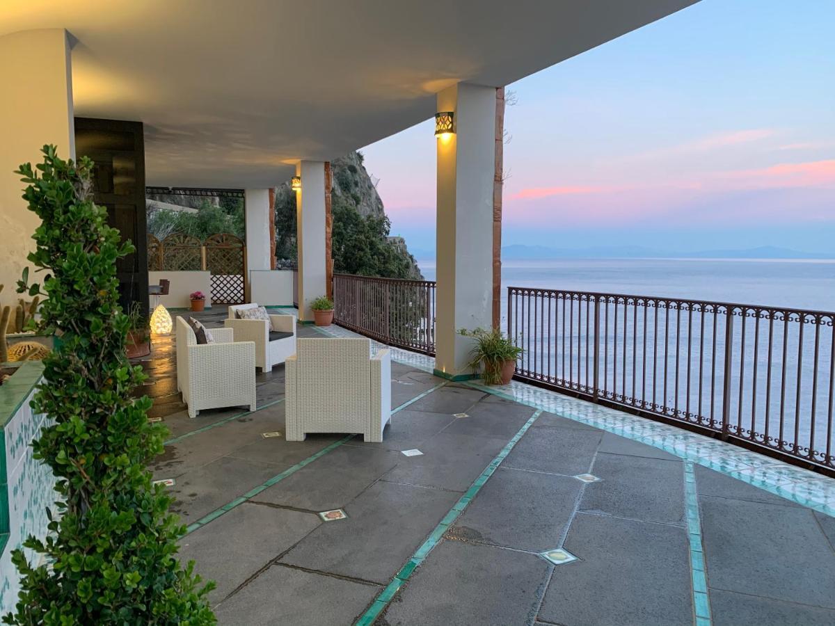 Villa Le Baste Furore Esterno foto